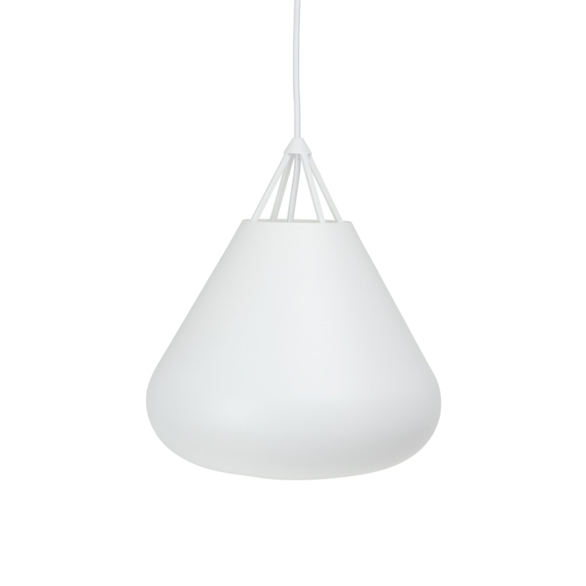 Volta Ø26 Hvit Taklampe Fra Dyberg Larsen - Designet av Frank Kerdil, er denne hvite pendellampen laget av matt metall og har en minimalistisk og moderne karakter som kombinerer lys, form og funksjon.