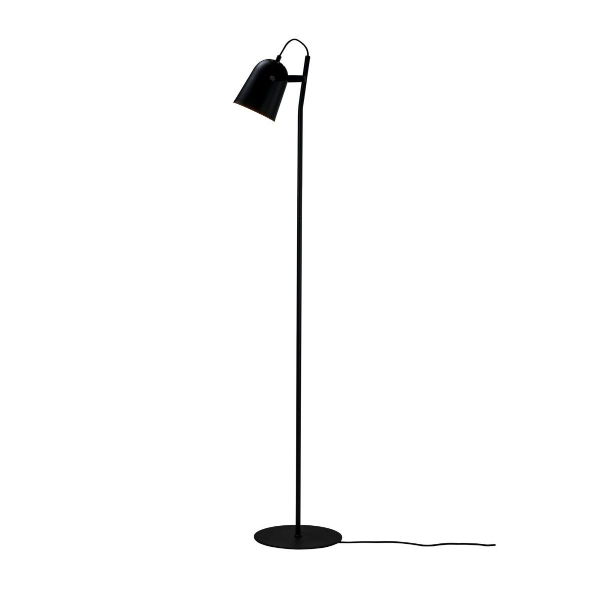 Oslo Svart gulvlampe Fra Dyberg Larsen - Oslo er en lampe som kombinerer skandinavisk design med praktisk for en harmonisk og sofistikert atmosfære i hjemmet ditt.