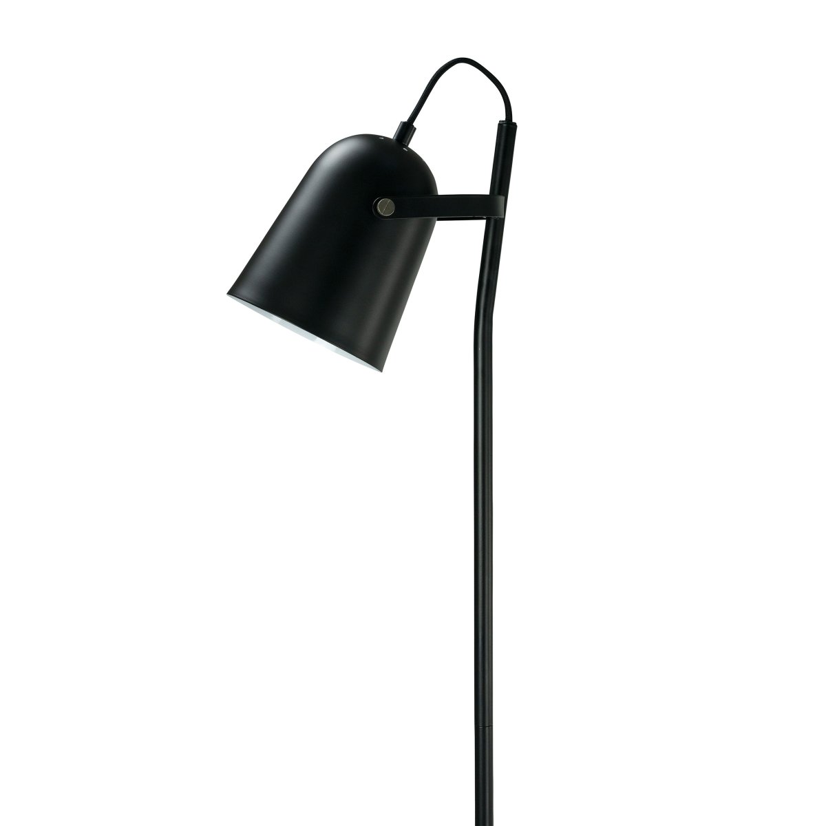 Oslo Svart gulvlampe Fra Dyberg Larsen - Oslo er en lampe som kombinerer skandinavisk design med praktisk for en harmonisk og sofistikert atmosfære i hjemmet ditt.