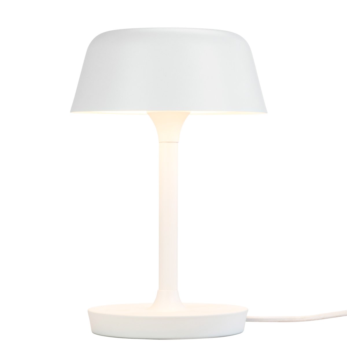 Valencia 30cm Hvit bordlampe Fra Dyberg Larsen - Valencia bordlampe er en elegant og unik lampe som sprer et vakkert og behagelig lys.