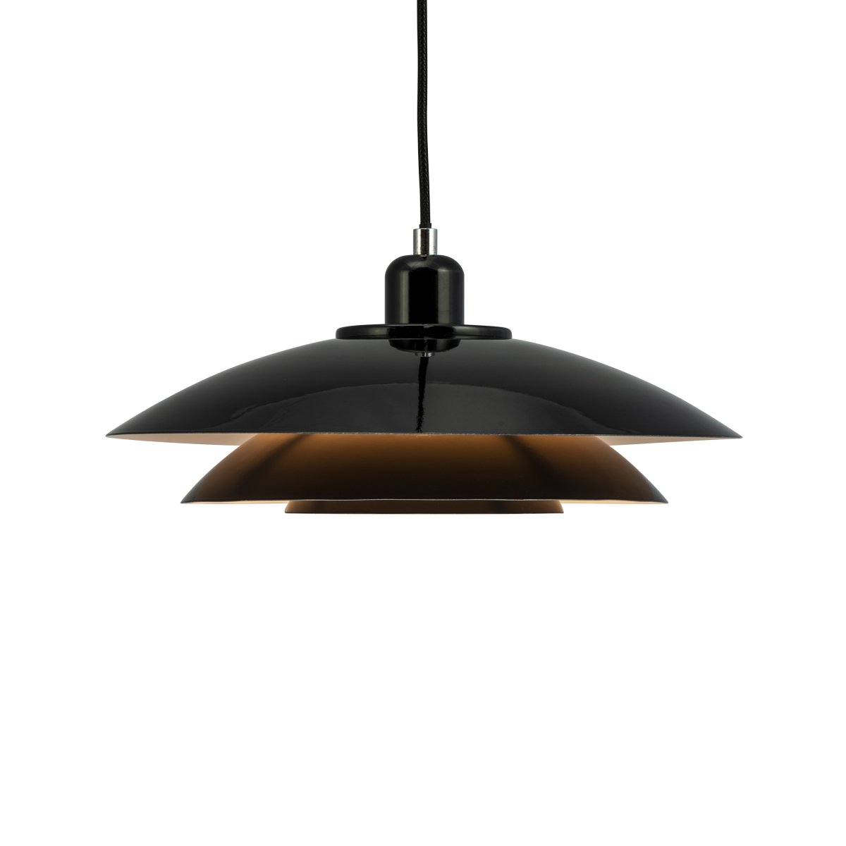 Kaje Ø40 Svart Taklampe Fra Dyberg Larsen - Den passer inn i ethvert hjem og gir et behagelig og funksjonelt lys.