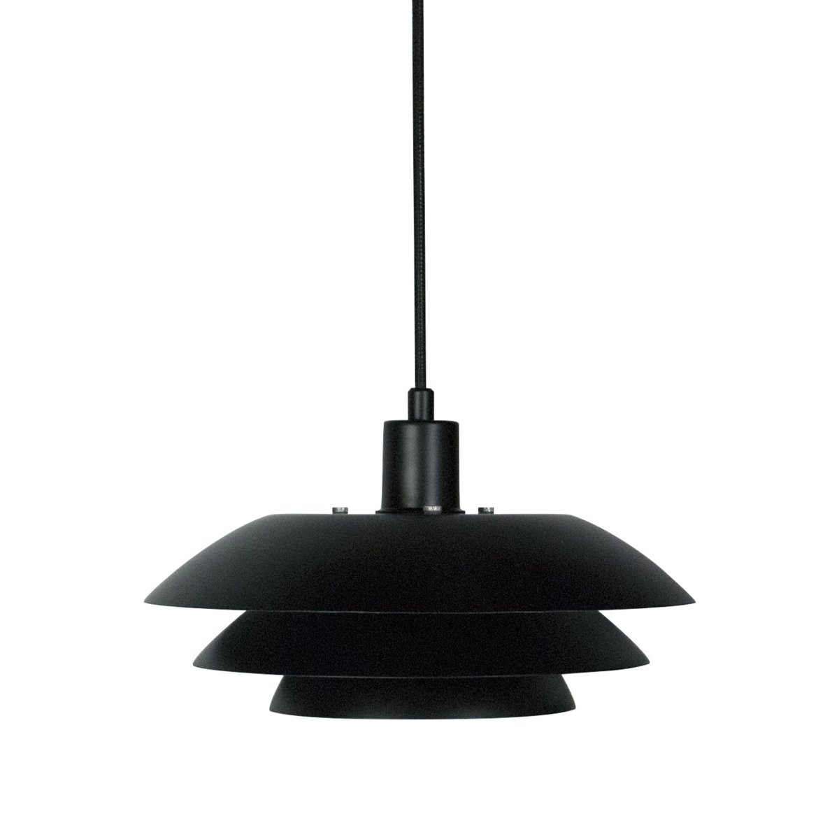 DL31 Ø31 Svart Taklampe Fra Dyberg Larsen - DL31-anhenget har en klassisk stil inspirert av rene og enkle linjer.