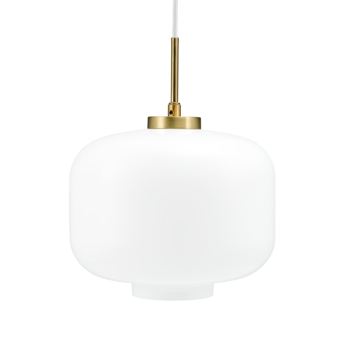 Arp Ø25 Opal Taklampe Fra Dyberg Larsen - ARP taklampe i opalhvitt glass er en klassisk modell som passer i alle miljøer, både moderne og klassiske.