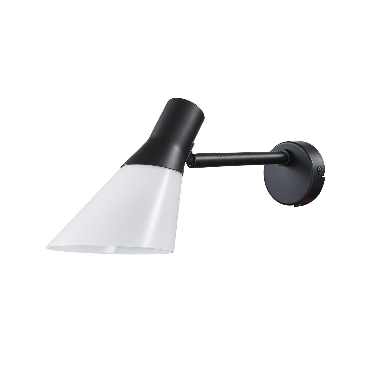 Gent 30cm Svart vegglampe Fra Dyberg Larsen - Gent er en moderne og stilig vegglampe med lampeskjerm laget av opalt glass i kombinasjon med sort metall.