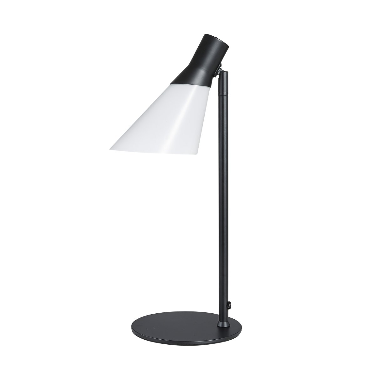 Gent 48cm Svart skrivebordslampe Fra Dyberg Larsen - Gent er en moderne og stilig bordlampe med lampeskjerm laget av opalt glass i kombinasjon med sort metall.