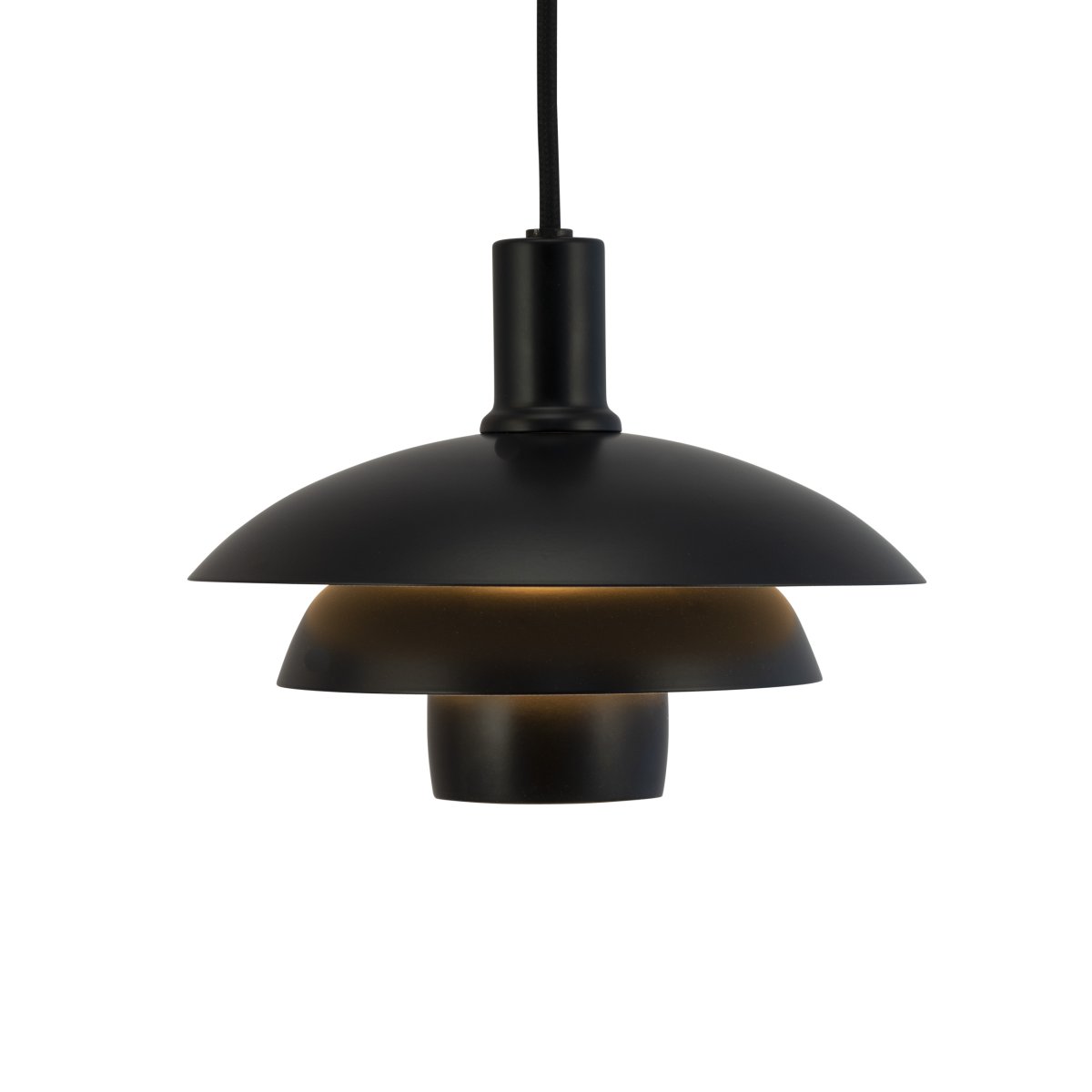 Morph Ø30 Svart Taklampe Fra Dyberg Larsen - Lampen er i matt sort metall med matchende takrosett.