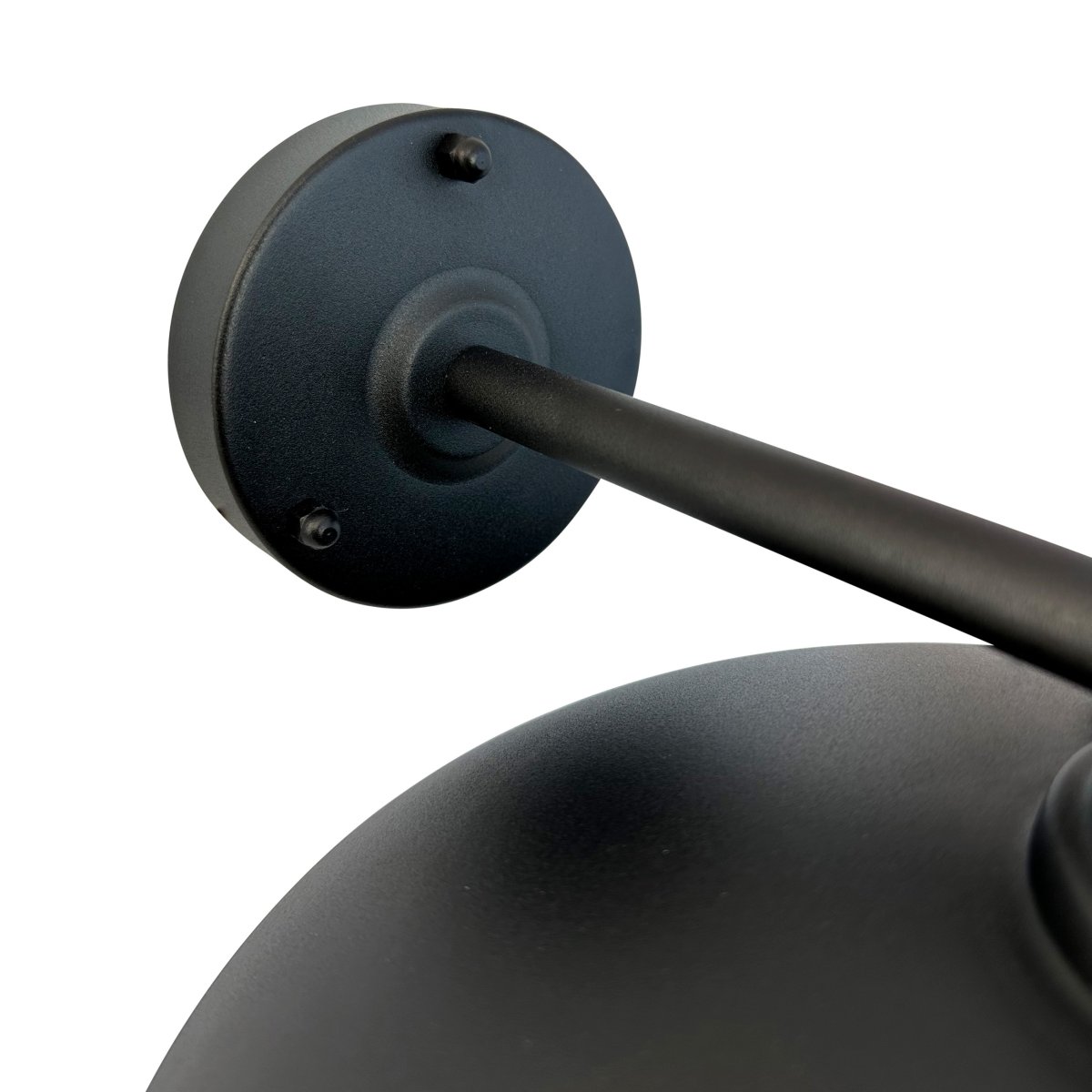 Morph Svart utendørslampe Fra Dyberg Larsen - Morph er det ultimate valget når du ønsker å forbedre utemiljøene dine med førsteklasses dansk design.