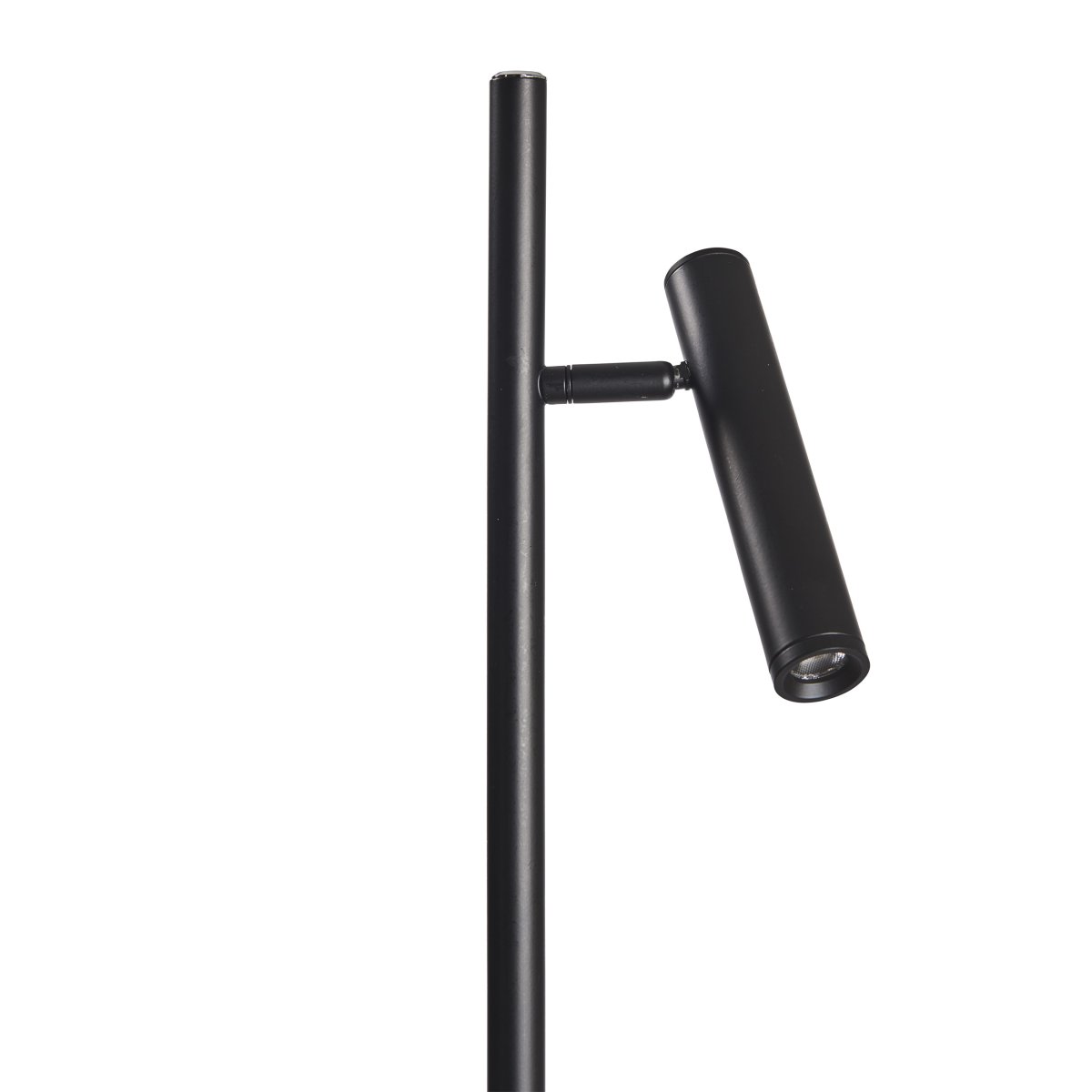 Carlo 1 Svart gulvlampe Fra Dyberg Larsen - Den har innebygget LED og en trinnløs dimmer som styres med en berøringsknapp.