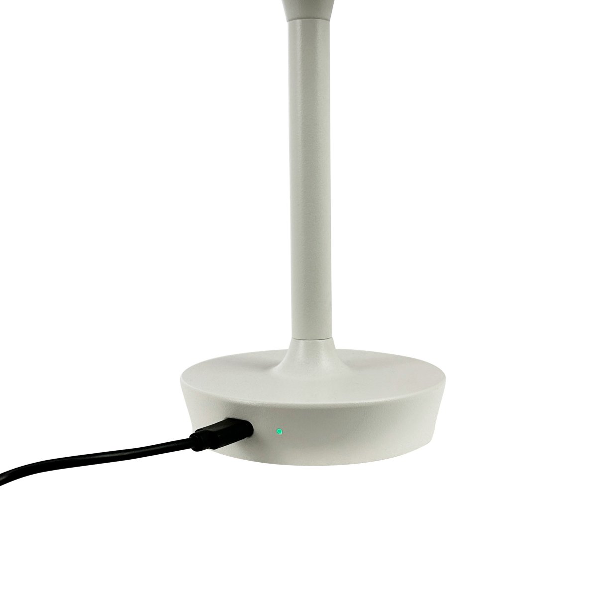 Flow 25cm Kremhvit bærbar Fra Dyberg Larsen - Lampen er av tre og lett å flytte, noe som gir frihet til å plassere den hvor som helst.