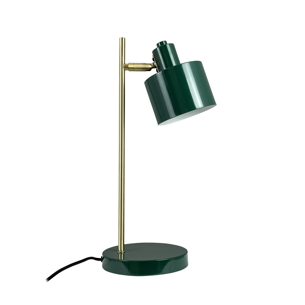 Ocean 43cm Grønn skrivebordslampe Fra Dyberg Larsen - Med sin retrostil och moderna inslag &auml;r den en stilfull inredningsdetalj som passar perfekt i sovrummet eller som indirekt ljusk&auml;lla i vardagsrummet.