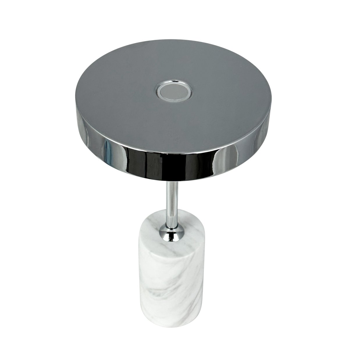 Starlight LED 25cm Krom/hvit bærbar Fra Dyberg Larsen - Med tre ljusstyrkeniv&aring;er och ett justerbart lamphuvud kan du enkelt kontrollera b&aring;de intensitet och riktning &ndash; perfekt f&ouml;r arbete, l&auml;sning eller att skapa en mysig atmosf&auml;r.