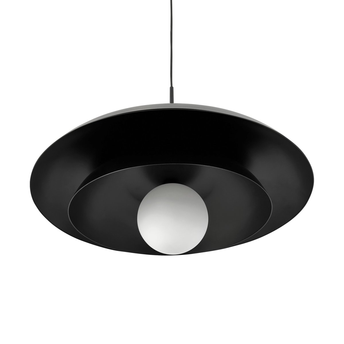 Ava Ø44 Svart Taklampe Fra Dyberg Larsen - Ava takpendel i sort metall med glasskuppel kombinerer et moderne utseende med tidløs design.