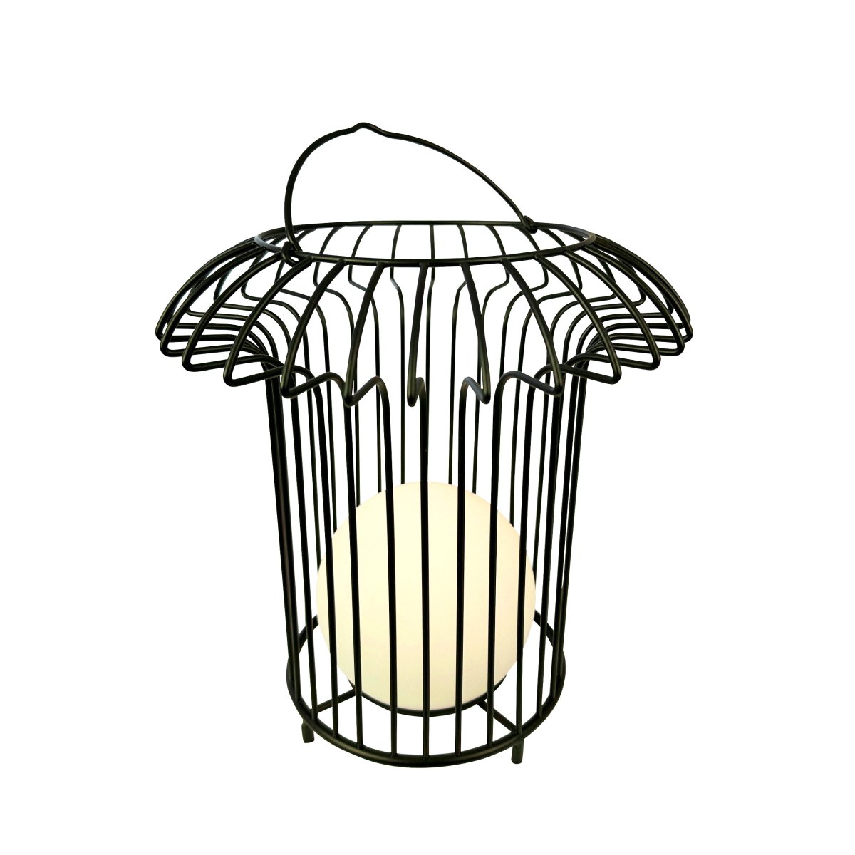 Basket 32cm Svart bærbar Fra Dyberg Larsen - &nbsp; Lyktan laddas enkelt med medf&ouml;ljande USB-kabel, vilket g&ouml;r att du kan njuta av dess vackra ljus &aring;ret om (adapter ing&aring;r ej).