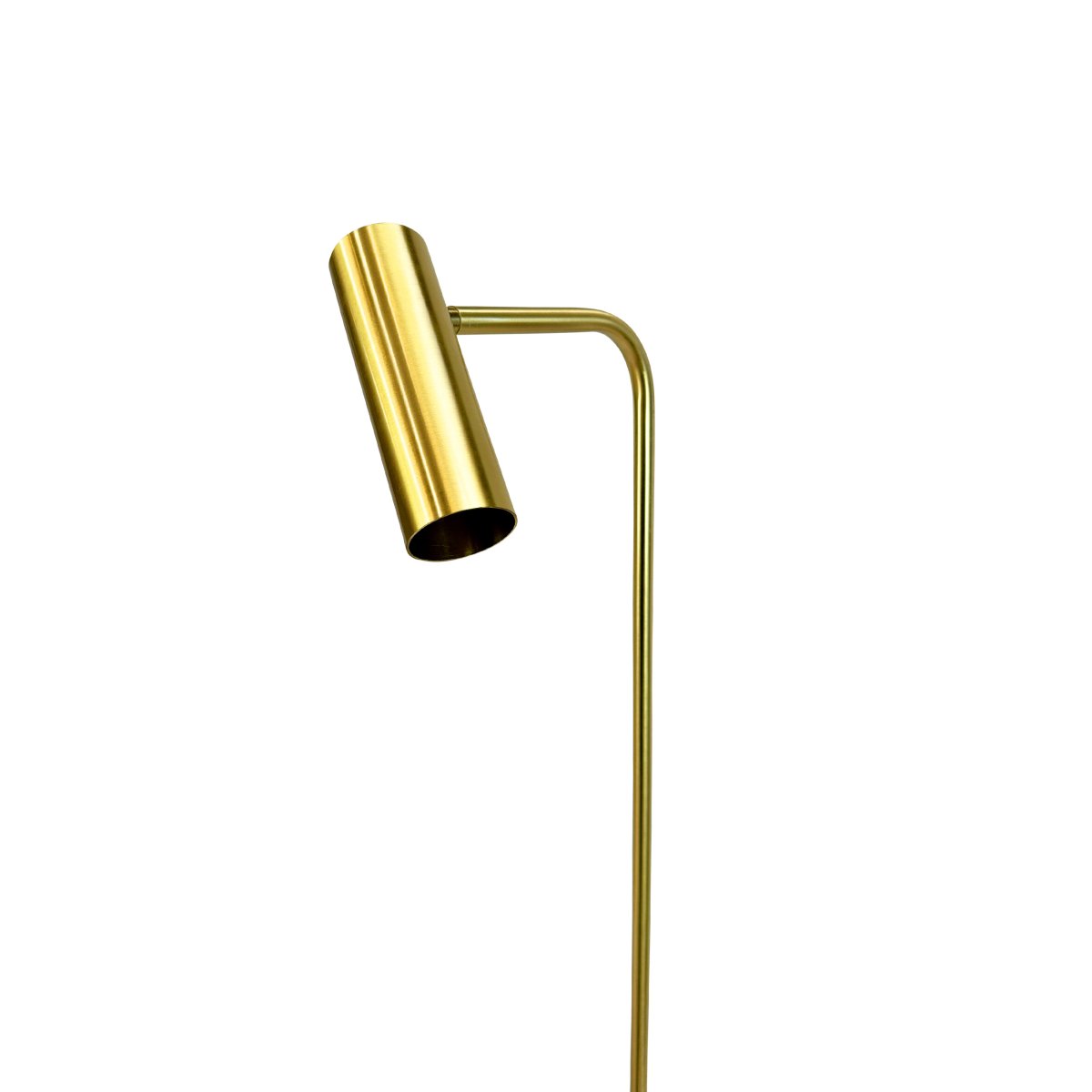 Skagerrak Messing gulvlampe Fra Dyberg Larsen - Med sitt elegante uttrykk og fokus p&aring; stilig enkelhet passer lampen perfekt inn i b&aring;de moderne og klassisk interi&oslash;r.