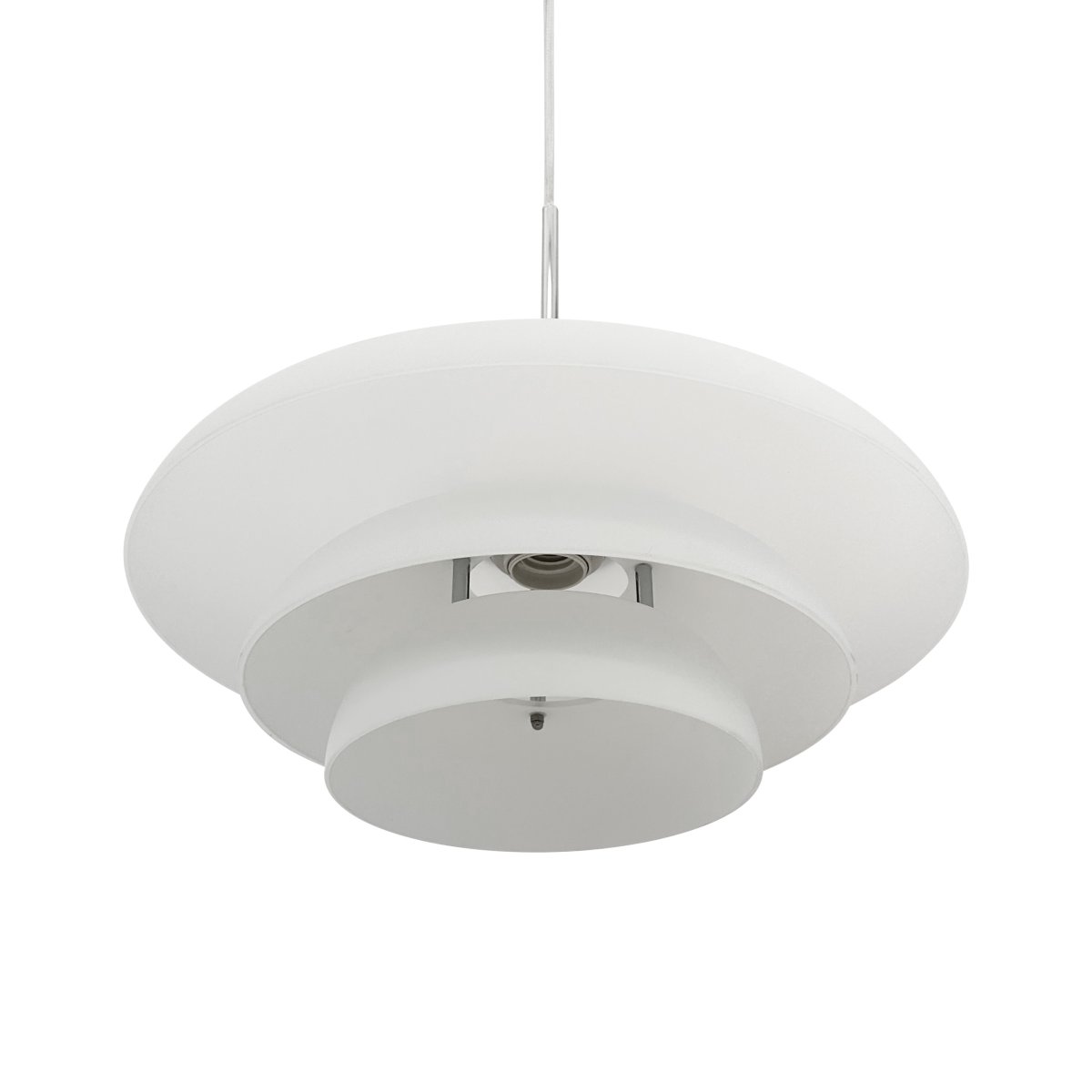 Ava Ø40 Opal Taklampe Fra Dyberg Larsen - Gi hjemmet ditt et stilig preg med den vakre Ava takpendelen fra Dyberg Larsen, en lampe med dansk design som kombinerer enkelhet og eleganse.