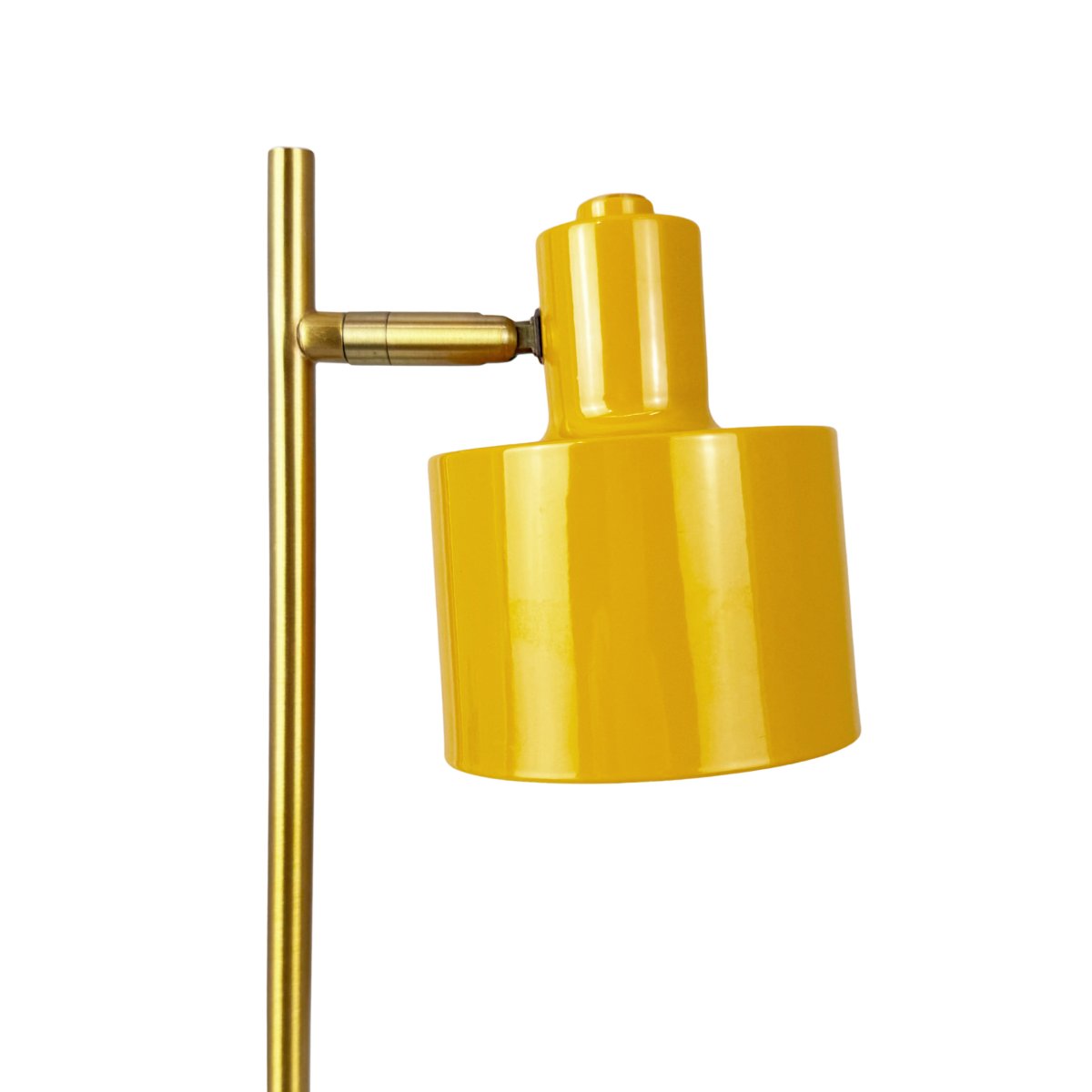 Ocean Mini 28cm Flerfarget bærbar Fra Dyberg Larsen - Fulladet p&aring; omtrent 6 timer, og den lyser i opptil 20 timer p&aring; laveste lysstyrke og opptil 4 timer p&aring; h&oslash;yeste.