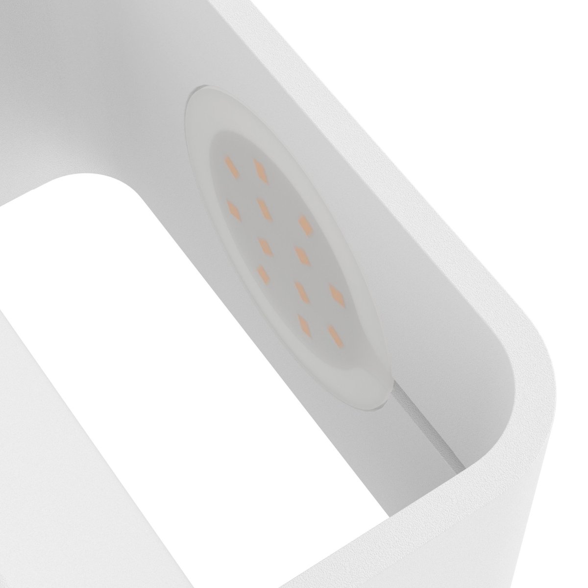 Sania 13cm Hvit vegglampe Fra Eglo - Sania er en stilig og moderne vegglampe i hvitt metall som passer inn i de fleste milj&oslash;er.