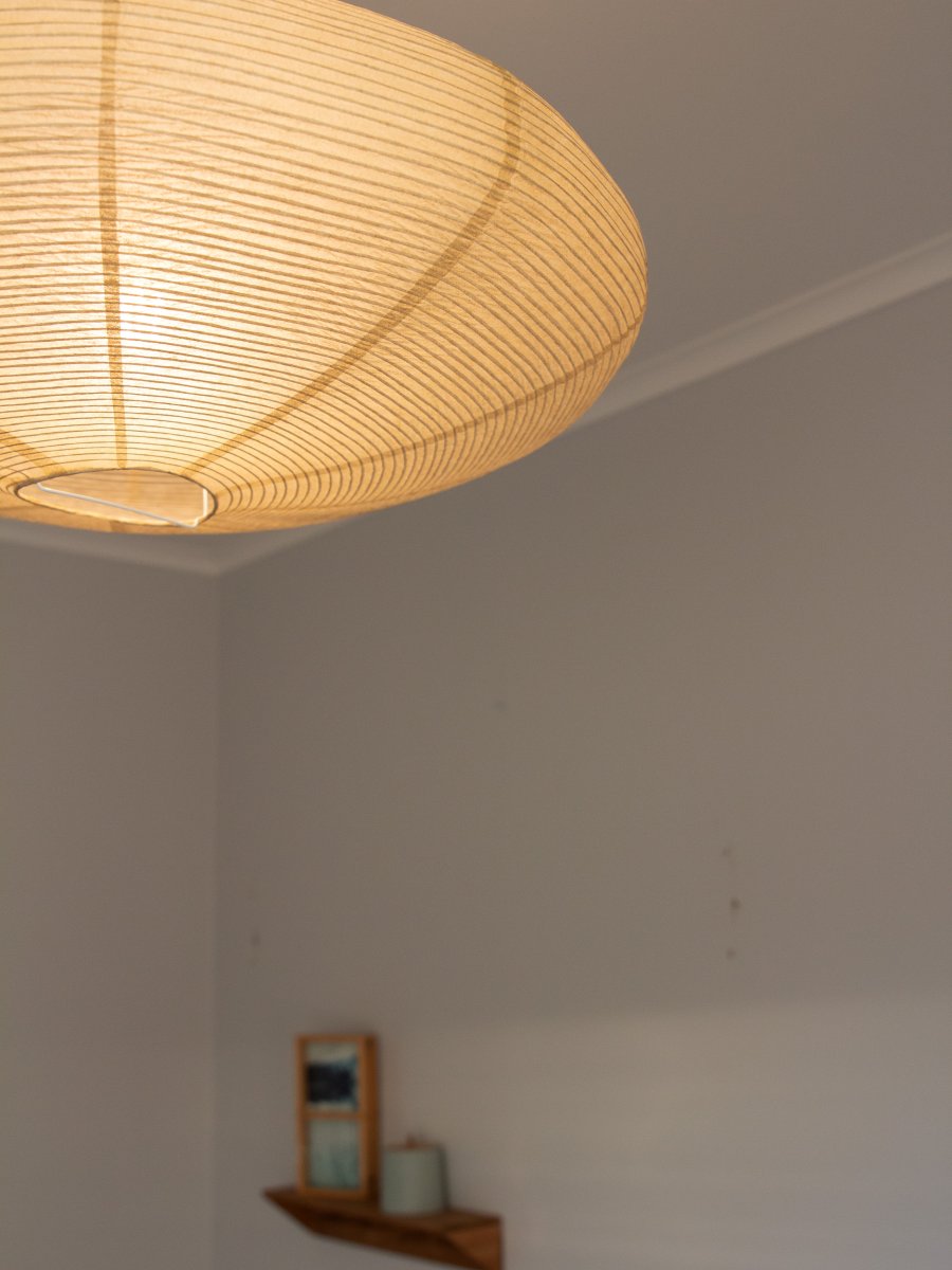 Yuni Skjerm Ekskl. Oppheng Ø58 Beige Taklampe Fra PR Home - Yuni er en dekorativ beige skjerm i rispapir som gir et mykt og behagelig lys.