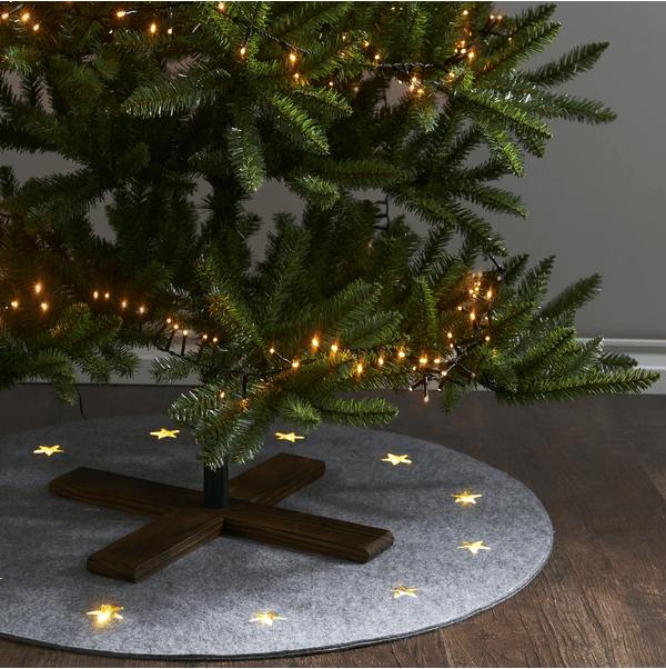 Arvika 210cm Grønn Fra Star Trading - Arvika er et vakkert grantre med en høyde på 210 cm.