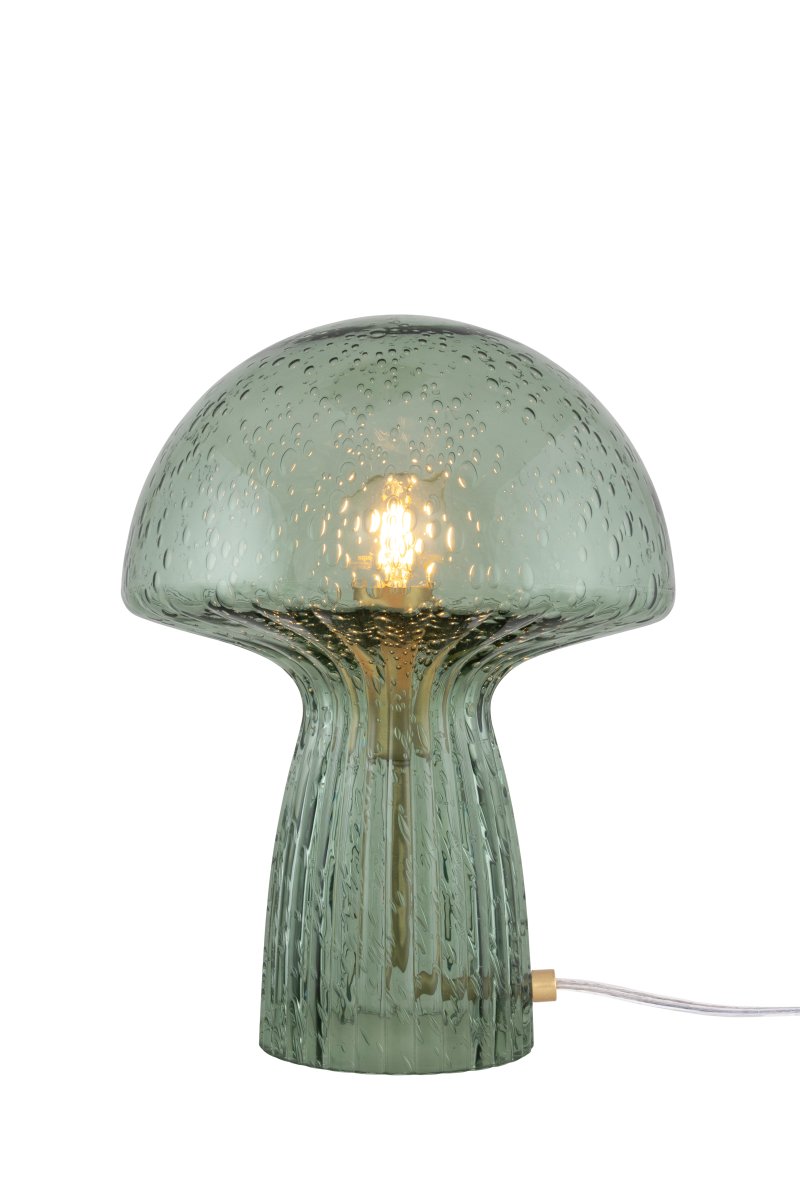 Fungo 30cm Grønn bordlampe Fra Globen Lighting - Hver lampe er munnbl&aring;st og unik, noe som betyr at variasjoner i farge, glasstykkelse og antall bobler forekommer.