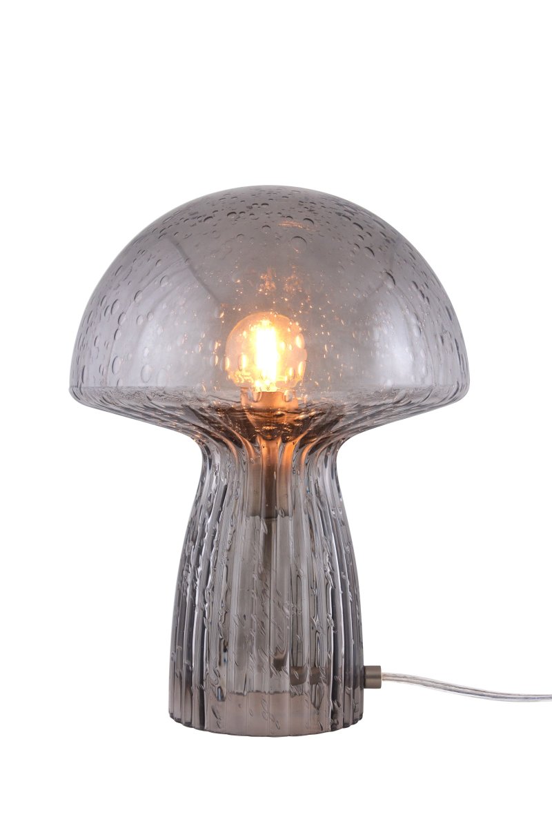 Fungo 30cm Røykfarget bordlampe Fra Globen Lighting - Hver lampe er munnbl&aring;st og unik, noe som betyr at variasjoner i farge, glasstykkelse og antall bobler forekommer.
