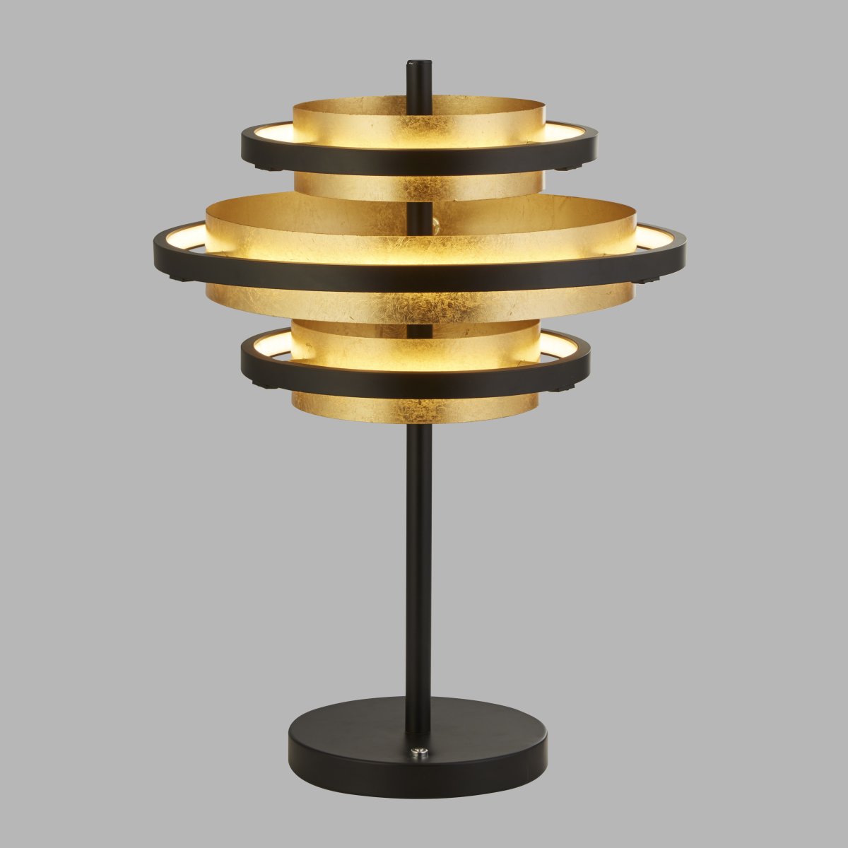 Hive 44cm Matt svart bordlampe Fra Searchlight - Perfekt som et dekorativt innslag i stuen, soverommet eller p&aring; kontor, denne lampen blir et i&oslash;ynefallende og funksjonelt kunstverk i interi&oslash;ret ditt.