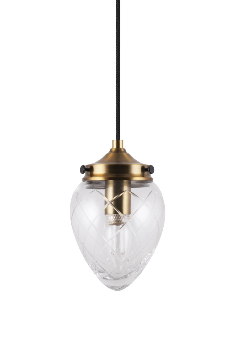 Juni Ø10 Antikk messing/gjennomsiktig vinduslampe Fra Globen Lighting - Juni med sitt vakre slipte glass og metallskjerm tar deg tilbake i tid til tidlig på 1900-tallet.