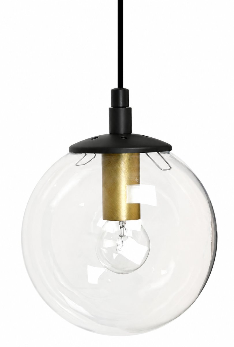 Zoom bilde av Perla W Ø16 Messing Taklampe Fra Hallbergs - Perla &auml;er en vakker taklampe designet av &Aring;sa Ingrosso.