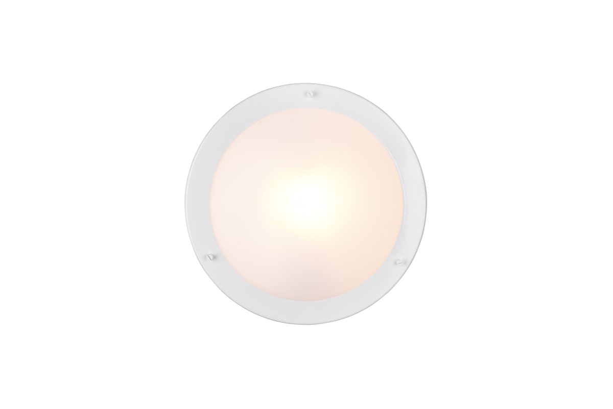 Condus Ø32 Hvit baderomslampe Fra Trio Lighting - Med en diameter på 31 cm og en høyde på 8 cm er den både kompakt og stilig.