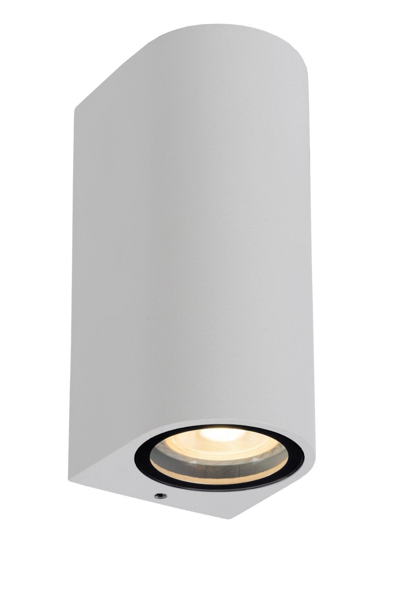 Zaro Hvit utendørslampe Fra Lucide - Som seg hør og bør med moderne belysning, er Zaro kompatibel med LED-lys, noe som gjør utemiljøet ditt for et komplett og sofistikert utseende.