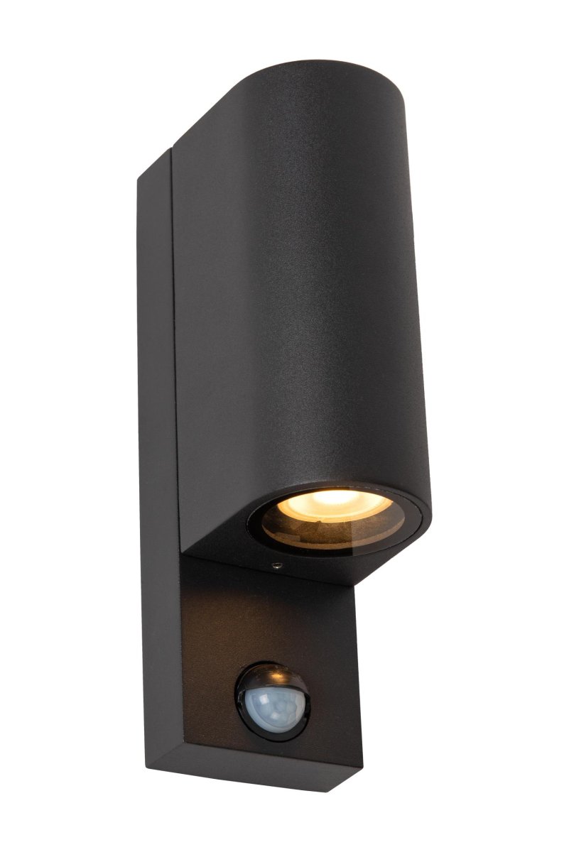 Zaro Ir Svart utendørslampe Fra Lucide - Men Zaro IR tilbyr så mye mer: denne kompakte, moderne vegglampen, laget av høykvalitets aluminium, gir lys både opp og ned som effektivt lyser opp fasaden, oppkjørselen eller oppkjørselen din – så at du kan nyte utemiljøet dittö äenda mer.