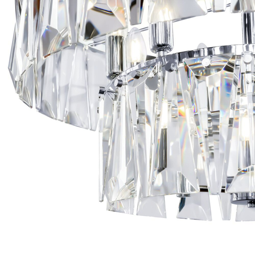 Puntes Ø68 Krom krystall Fra Maytoni - Puntes er en elegant taklysekrone i forkrommet metall med glitrende prismer som omgir lyskildene og skaper et magisk lysspill n&aring;r lampen er p&aring;.