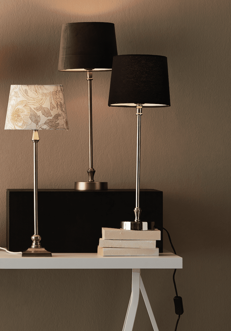 Liam 60cm Messing/grønn bordlampe Fra PR Home - Skjermen er 20 cm bred og 15,5 cm h&oslash;y og har E27 ringholder.