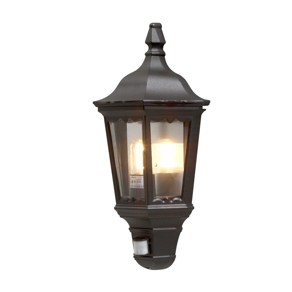 Firenze Svart utendørslampe Fra Konstsmide - Perfekt for yttervegger og innganger, lampen gir et tidløst inntrykk og trygghet i all slags vær.
