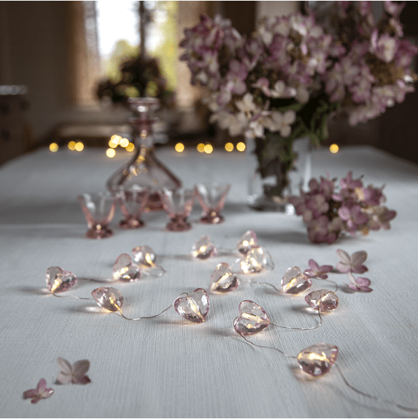 Lysslynge Valentine Rosa Fra Star Trading - Leveres med 30 cm ekstra kabel til batteriboksen.