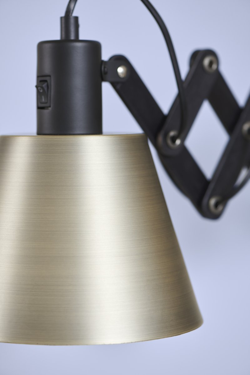 Vintage Ø18 Antikk vegglampe Fra Halo Design - Vintage er både praktisk og estetisk tiltalende &ndash; en lampe med både historie og stil!