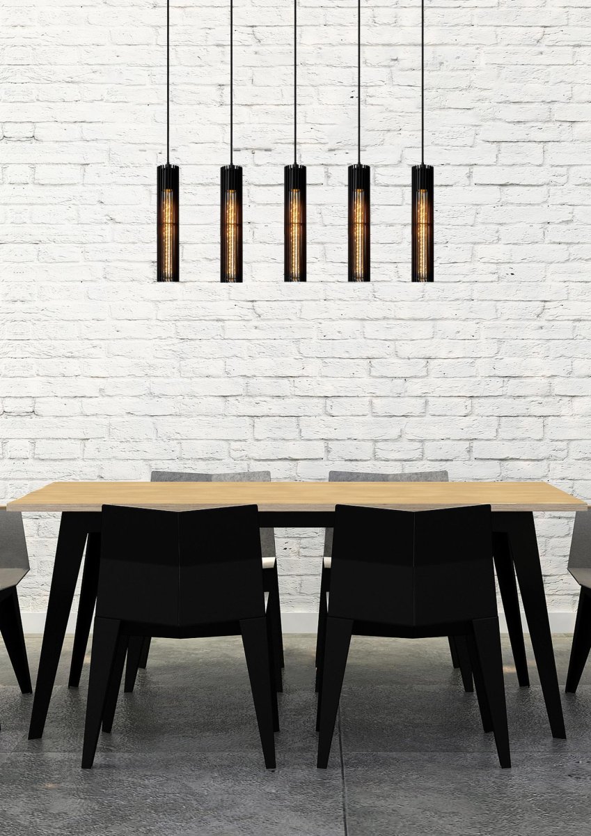 Lionel 100cm Svart Taklampe Fra Lucide - Hver lampeskjerm har fått ekstra oppmerksomhet, og de sorte metallribbene rundt lyskilden gir lampen et sofistikert preg.