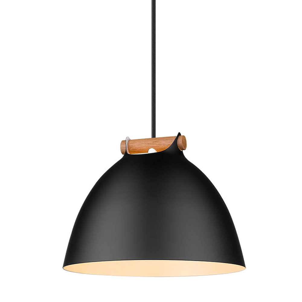 Århus Ø24 Svart Taklampe Fra Halo Design - &Aring;rhus er et opplagt valg for deg som er ute etter stil og funksjonalitet i ett!