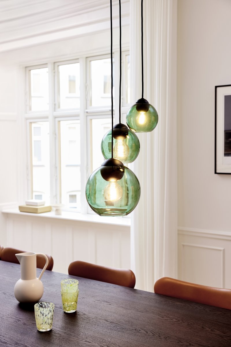 Bubbles Ø14 Grønn Taklampe Fra Halo Design - Den enkle formen på Bubbles-lampen gir den et vakkert design.