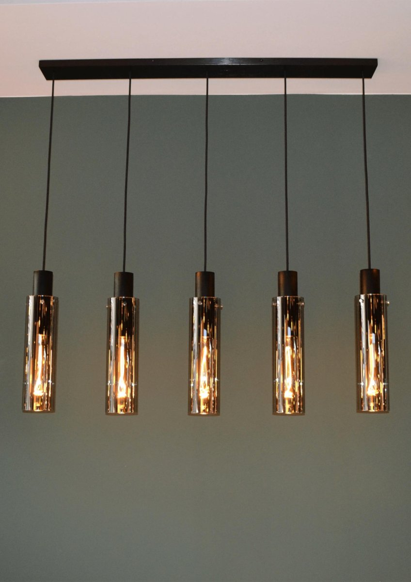 Orlando 112cm Røykfarget Taklampe Fra Lucide - Denne versjonen av Orlando pendellampe er den perfekte følgesvenn for en moderne spisestue.