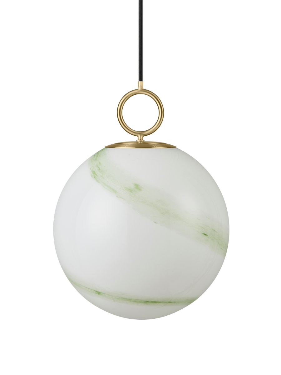 Stockholm Ø30 Grønn Taklampe Fra Halo Design - Stockholm er ikke bare en lampe, men en stilig interiørdetalj som gir hjemmet ditt et eksklusivt preg.