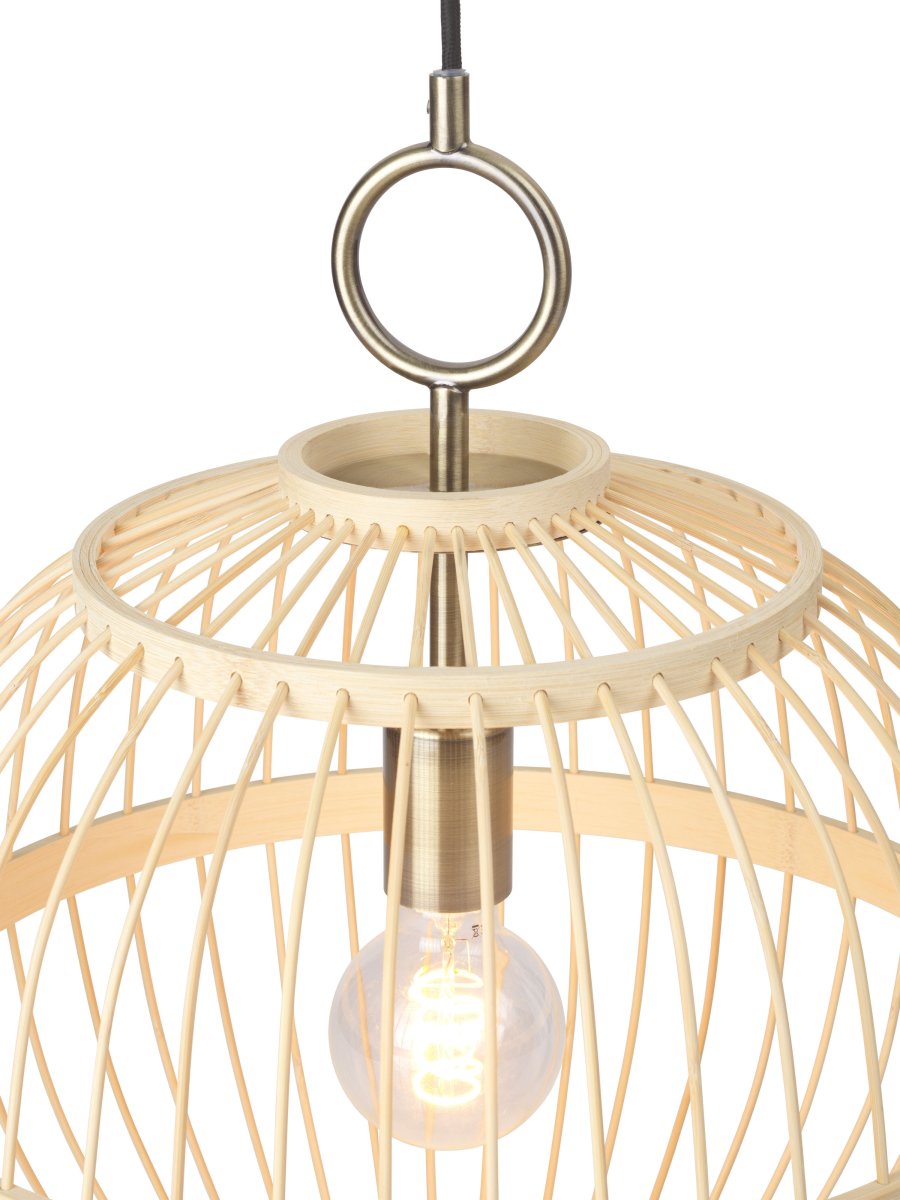 Stockholm Nordic Ø30 Natur Taklampe Fra Halo Design - Laget av lyst tre&auml; gir den en elegant og varm følelse som passer perfekt i både klassiske og moderne miljøer.