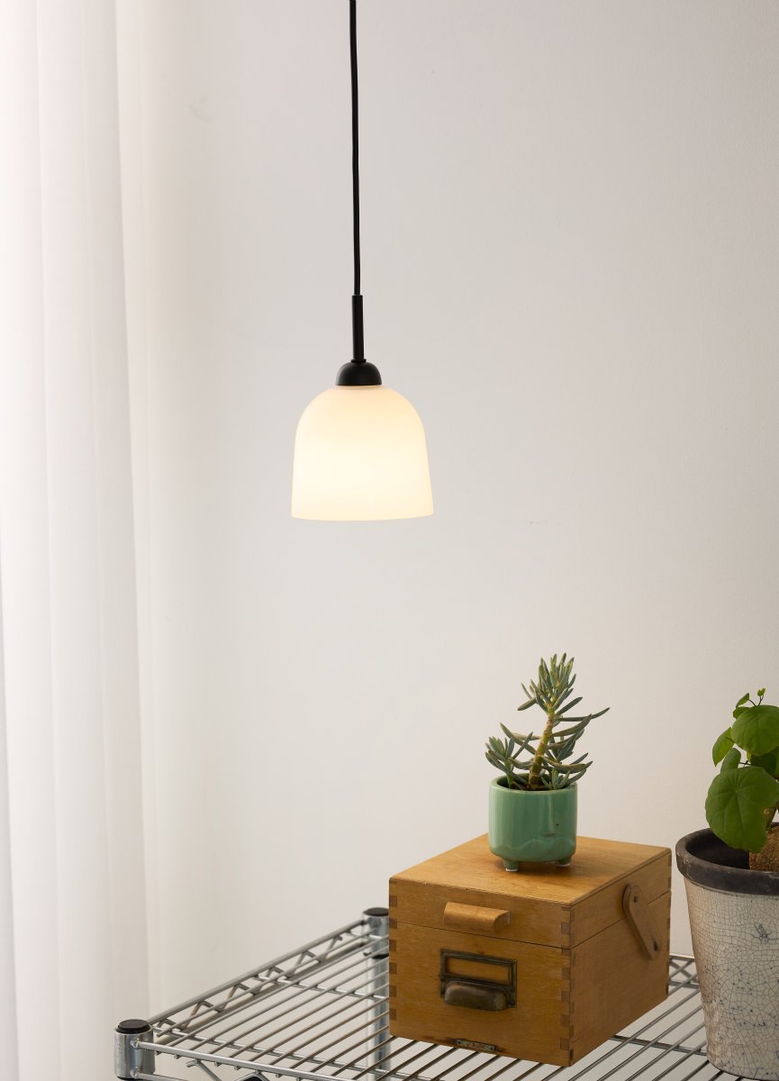 Glow Ø12 Hvit Taklampe Fra Halo Design - 