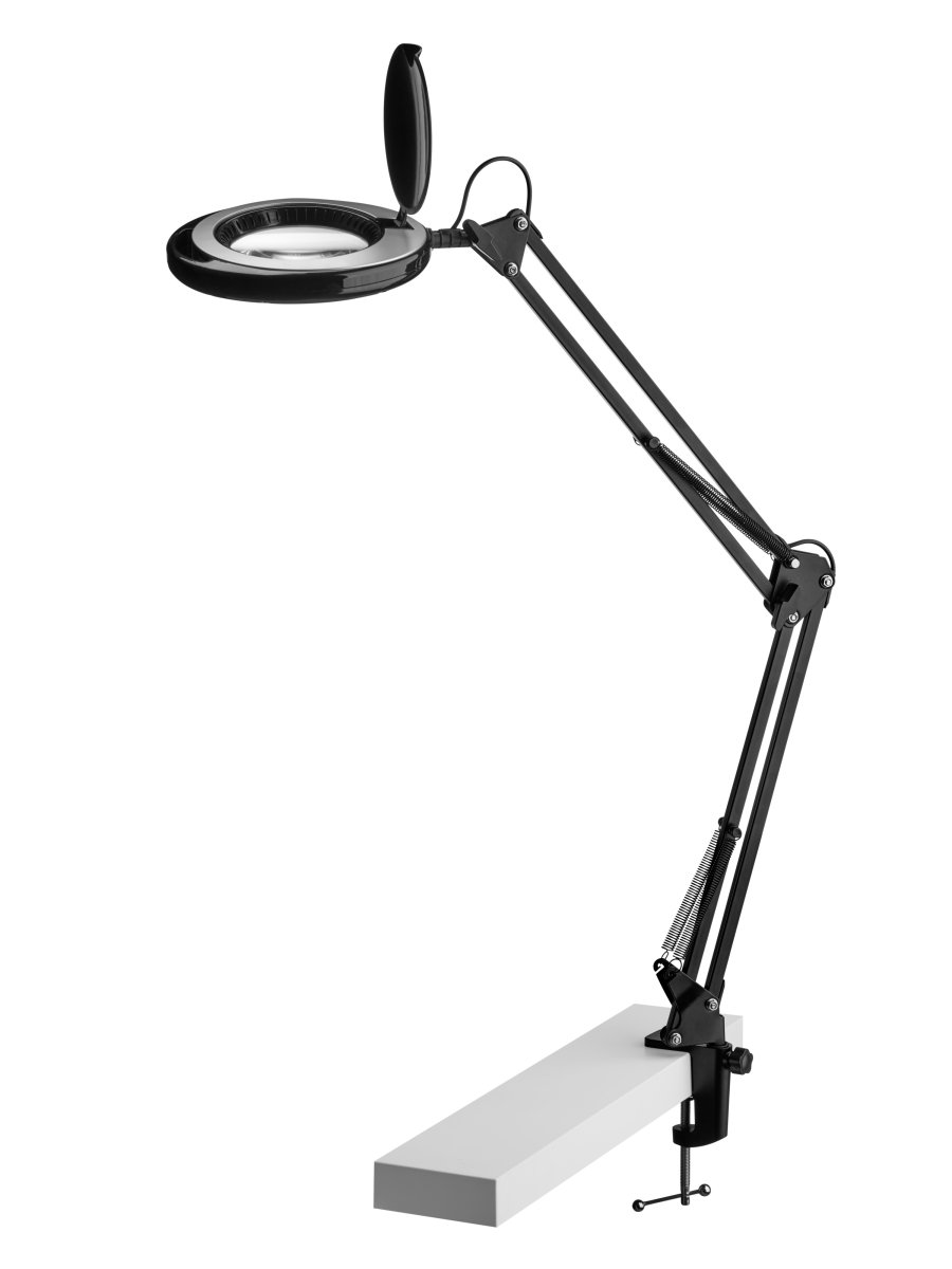 Magni Archi Svart klemmelampe Fra Halo Design - Den vinklede armen har justerbart lampehode med integrert LED p&aring; 7W som avgir sterkt og godt arbeidslys.