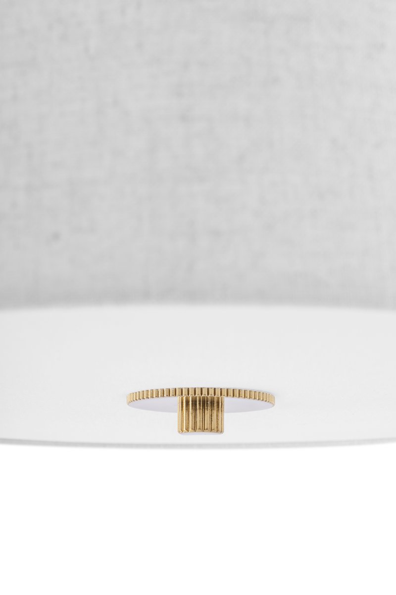 Noah Ø35 Hvit plafond Fra Globen Lighting - Noah er en stilig og dekorativ taklampe, håndlaget i hvitt linstoff med en vakker, levende struktur.