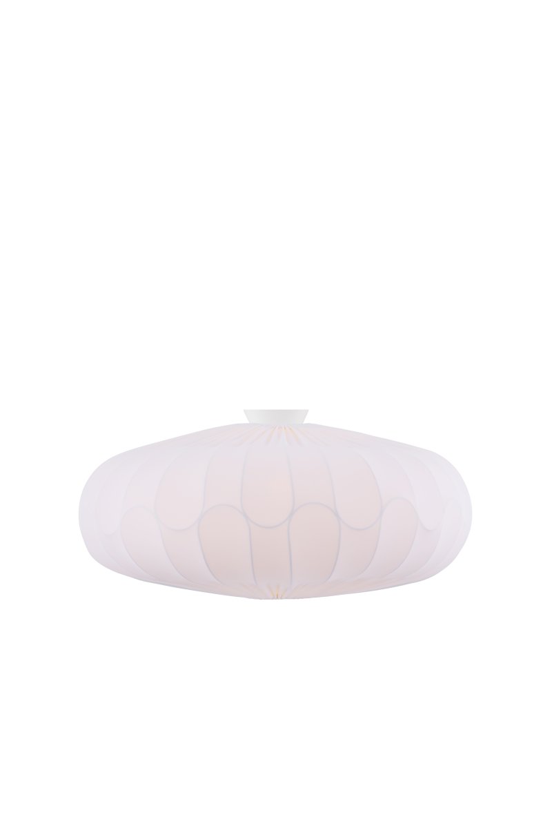 Bladverk Ø50 Hvit plafond Fra Globen Lighting - Lampens metallramme er formet som blader som er lappet sammen, noe som skaper en unik og naturlig estetikk.