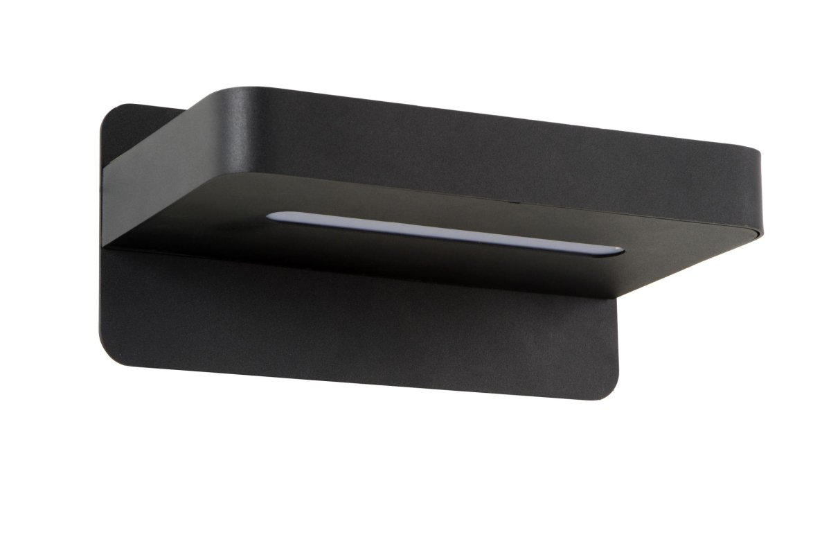 Atkin 25cm Svart vegglampe Fra Lucide - Veggplaten i h&oslash;ykvalitets st&aring;l monteres enkelt p&aring;; veggen, og lyskilden er subtilt skjult, men gir et klart og varmt lys som passer til ethvert rom.