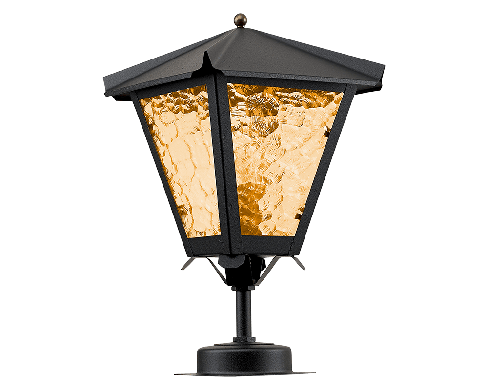 Gustav 36cm Svart Fra Westal - Velg mellom en opp- eller nedovervendt lanterne i lakkert og rustbestandig finish, eller i praktfullt oksidert kobber.