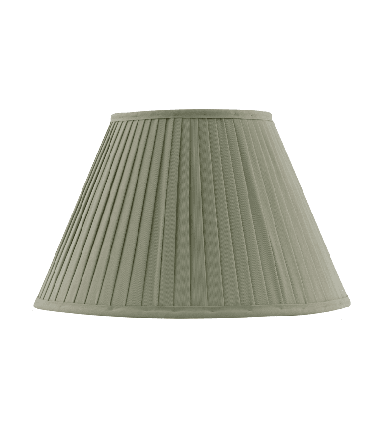 Zoom bilde av Fabric Lamp Shade 300 Olivengrønn Fra Karlskrona lampfabrik - gjenget lampeholder eller i messinghylsen som er inkludert i v&aring;re bord- og gulvlamper.