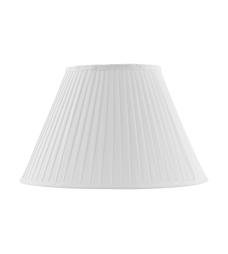 Fabric Lamp Shade 300 Hvit Fra Karlskrona lampfabrik - gjenget lampeholder eller i messinghylsen som er inkludert i våre bord- og gulvlamper.